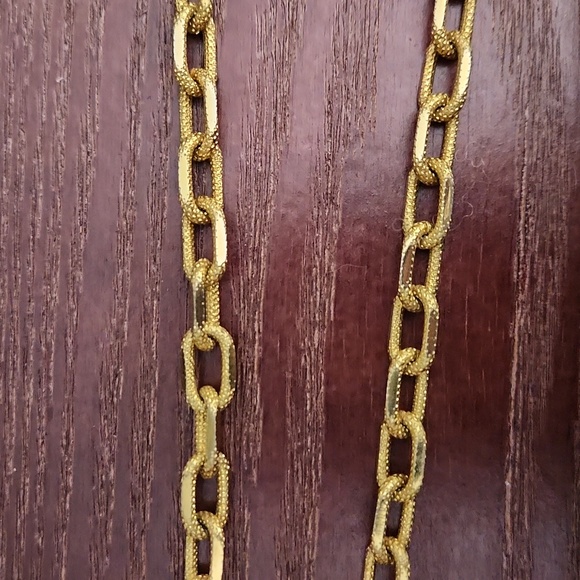 Lion head necklace on gold plated heavy chain. Razza - Picture 4 of 11